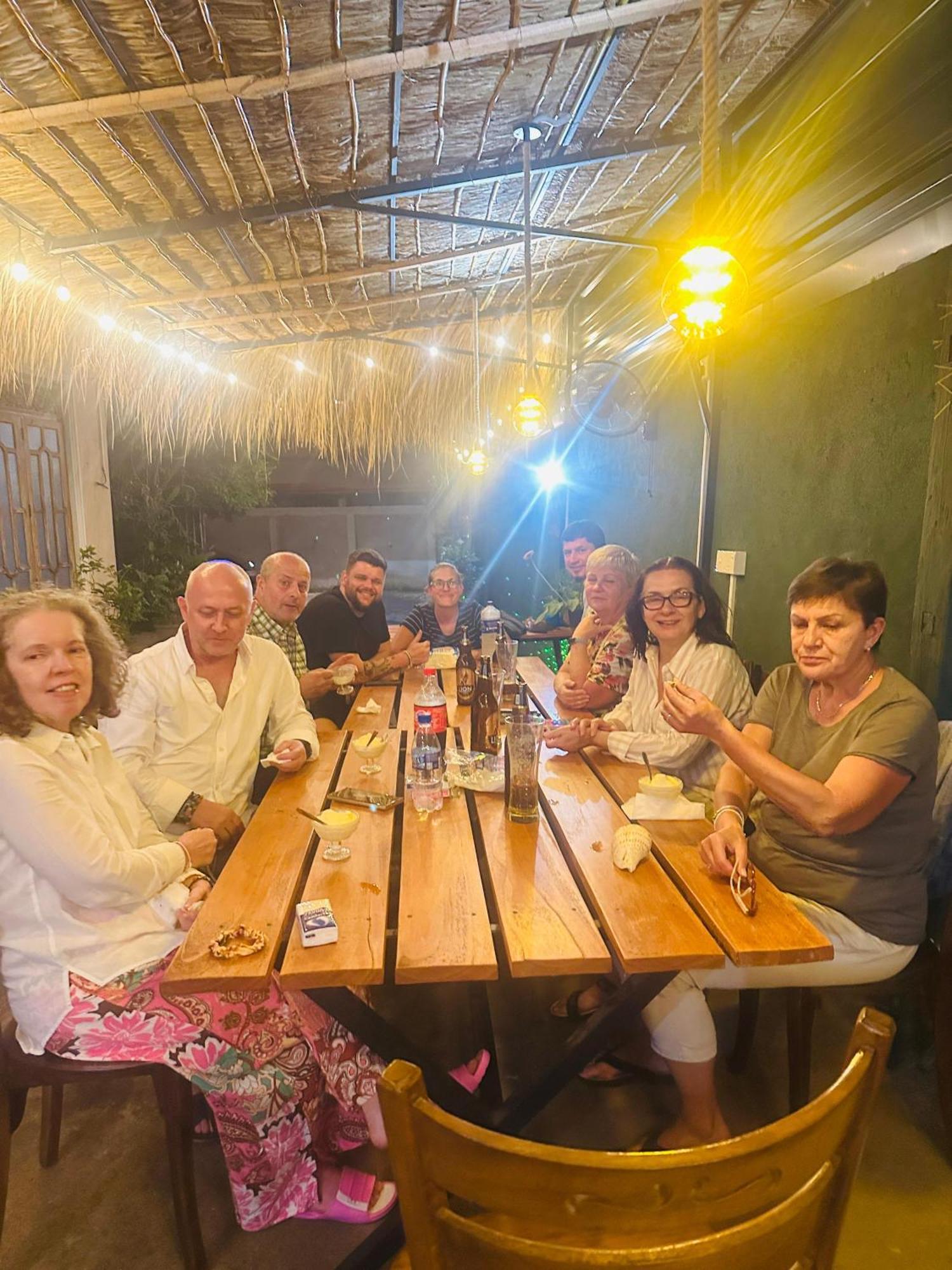 טנגלה Golden Town Hostel מראה חיצוני תמונה