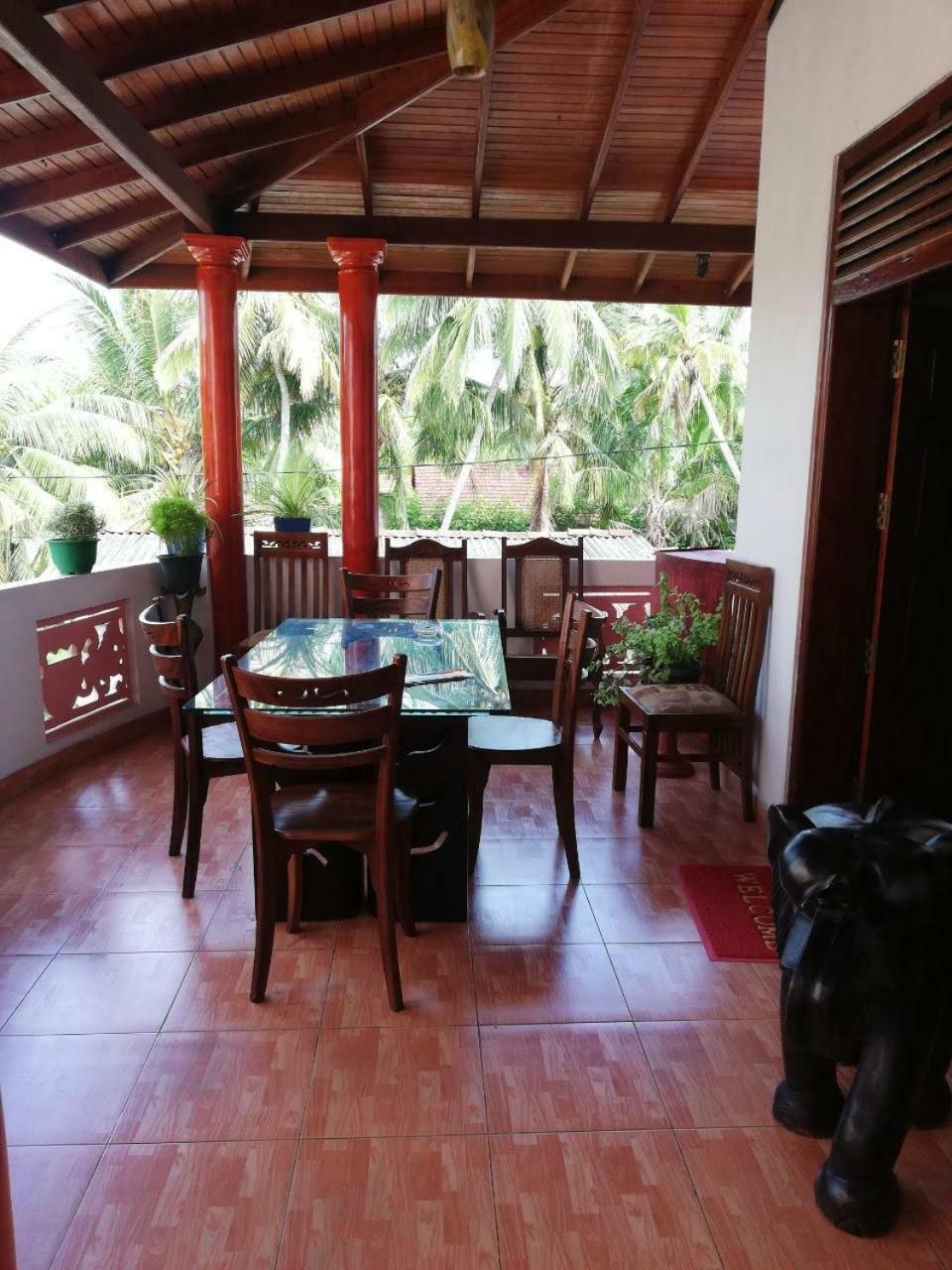 טנגלה Golden Town Hostel מראה חיצוני תמונה