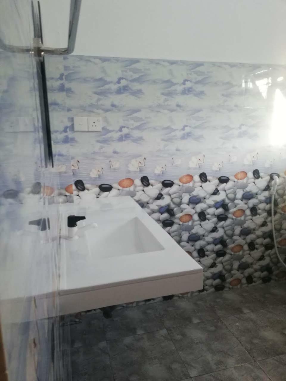 טנגלה Golden Town Hostel מראה חיצוני תמונה