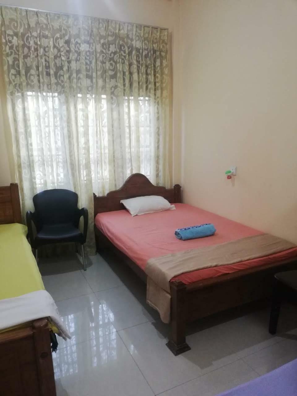 טנגלה Golden Town Hostel מראה חיצוני תמונה